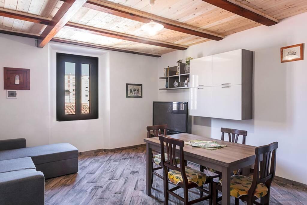 Roman Ruins - Elegant Apartment Olbia Kültér fotó